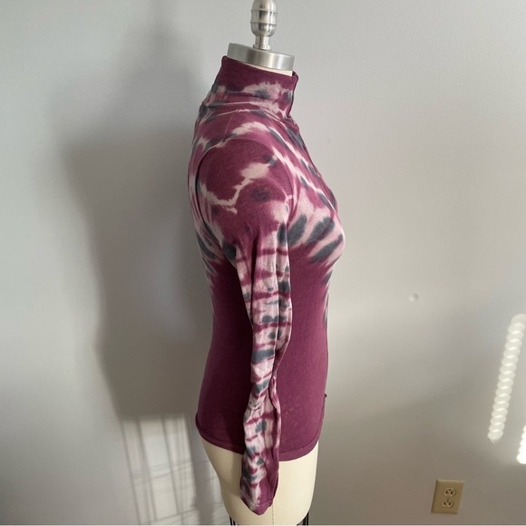We The Free Psychedelic Tie-Dye Turtleneck Top-Purple- Size XS - Picture 6 of 10